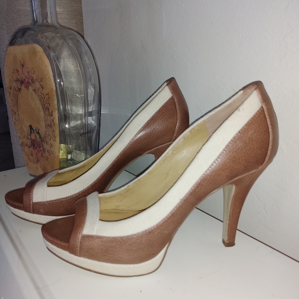 Nine West high heeled shoes